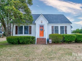 407 S Cedar St, Pageland, SC 29728