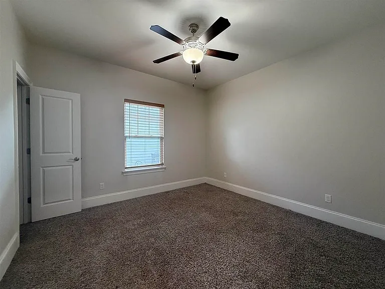 855 Avery Park Dr — Photo 25