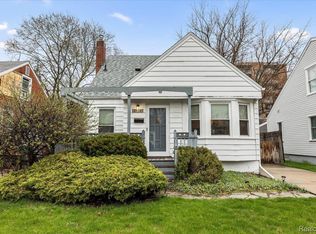 2402 Harvard Rd, Berkley, MI 48072