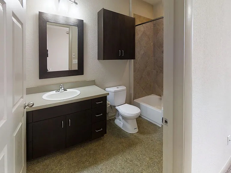 West End Lofts — Photo 23