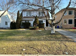 9 Roycrest Ave, Toronto, ON M2N 1R1