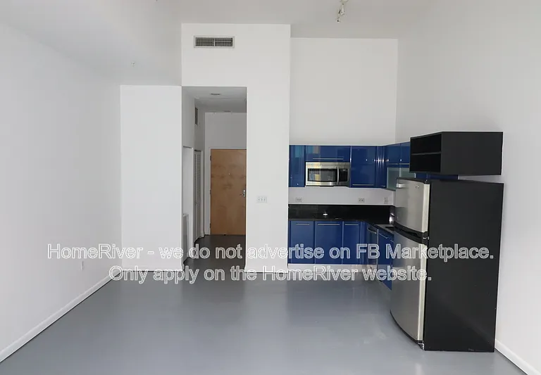 253 NE 2nd St #313 — Photo 4