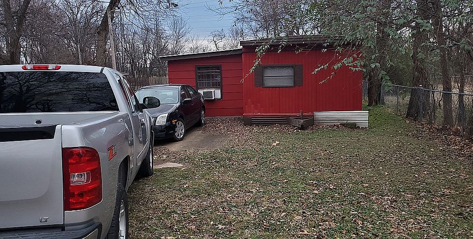 1st image of 133 Lakeview