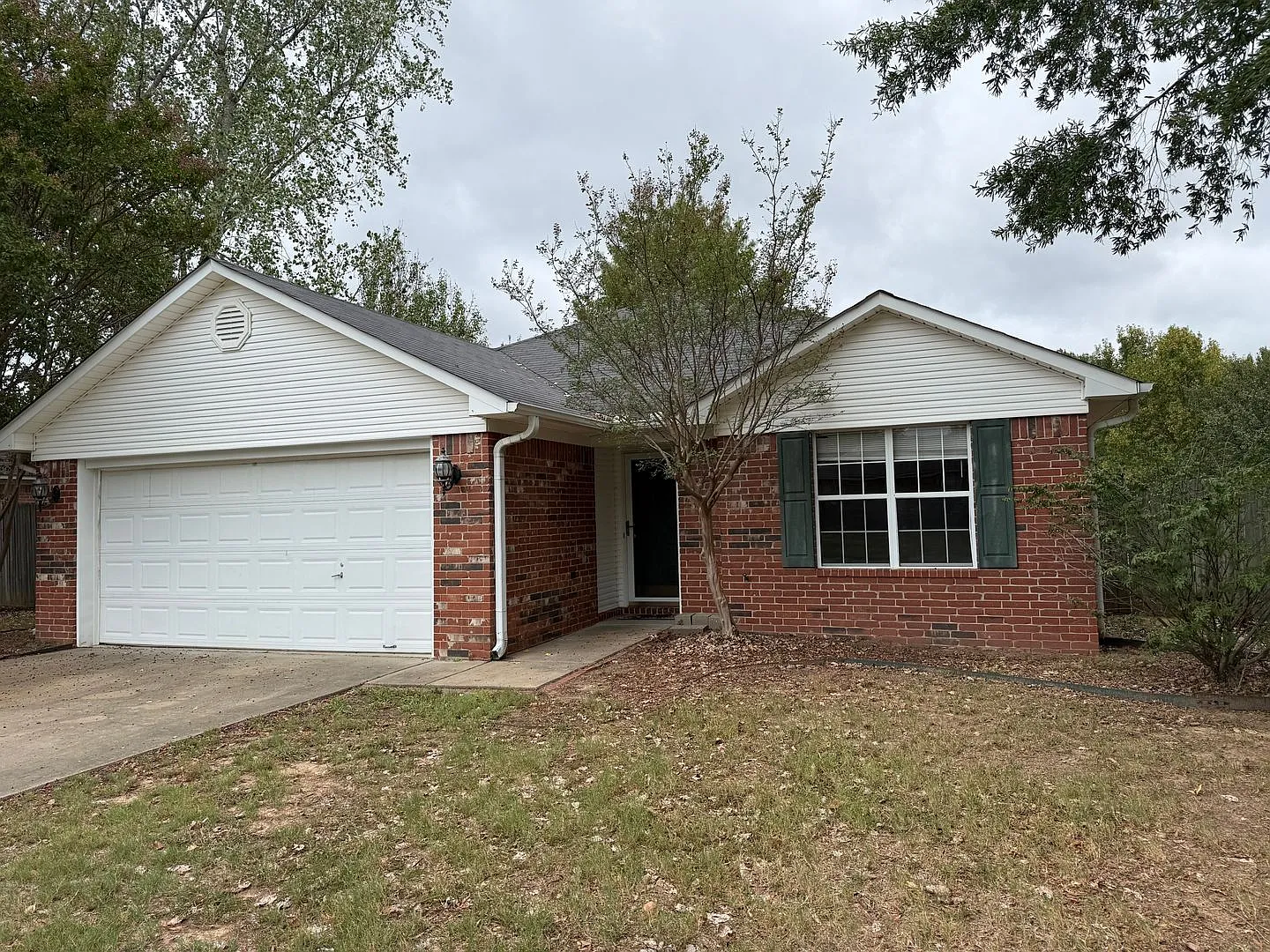 1700 Longfellow Dr., Conway AR 72034 - Nice 3br 2ba w/2 car garage & fenced yard — Photo 1
