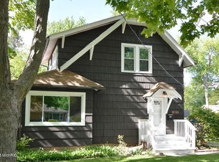 1309 Sheridan Dr, Kalamazoo, MI 49001