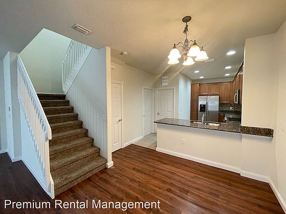 5th image of 8453 Insular Ln