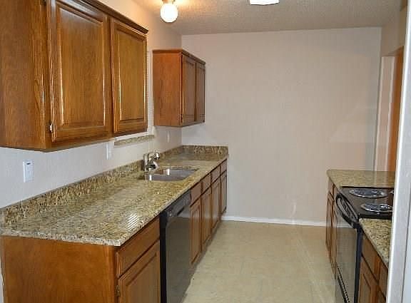 2nd image of 2423 Beverly Hills Ln