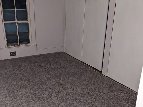 4th image of 1078 W Buffalo St