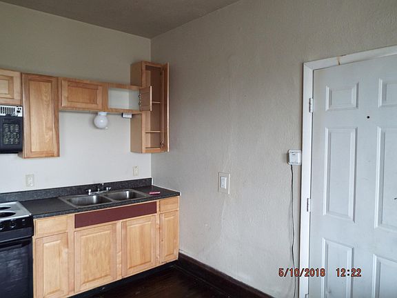 3rd image of 231 Watson Ave #1