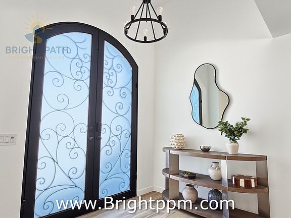 3rd image of 363 W Yorba Rd