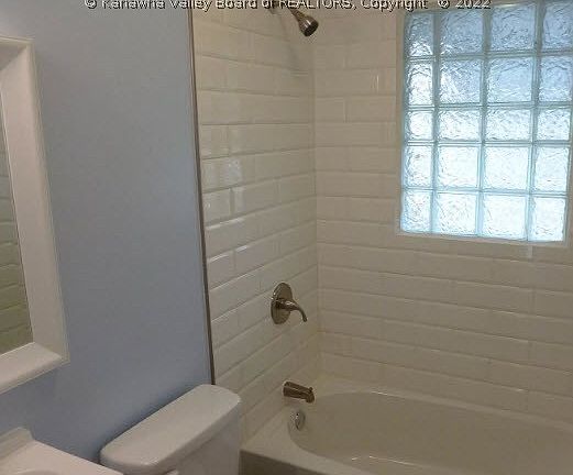 3rd image of 5413 Noyes Ave
