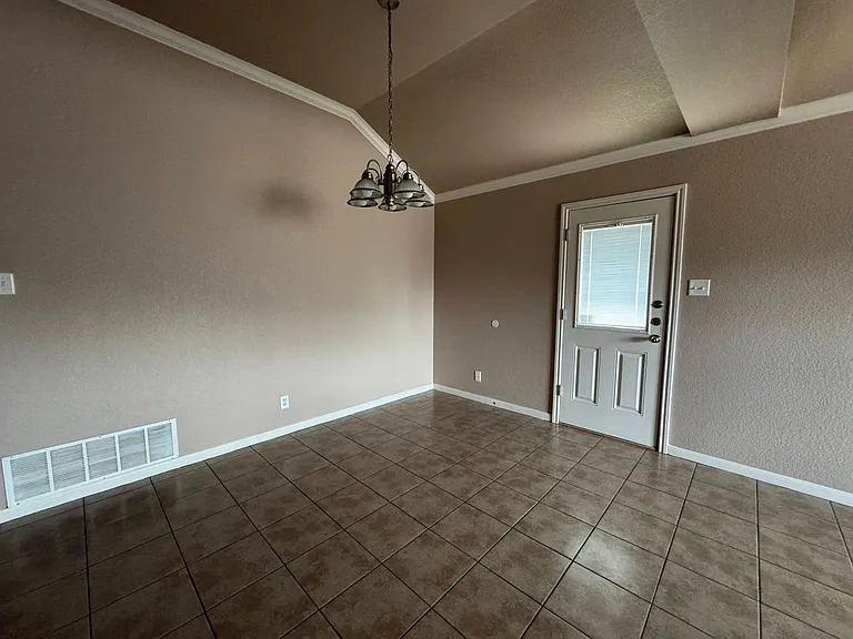 1205 Powder River Dr. — Photo 5