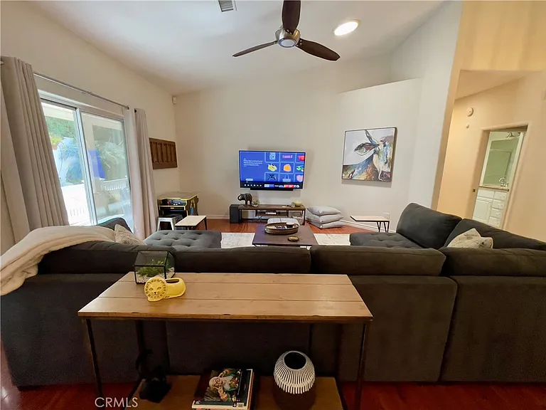 44451 Kings Canyon Ln — Photo 9