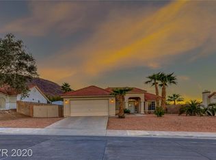 514 Crestway Rd, Henderson, NV 89015