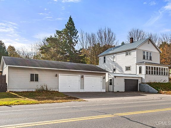 2nd image of 236 Ready St