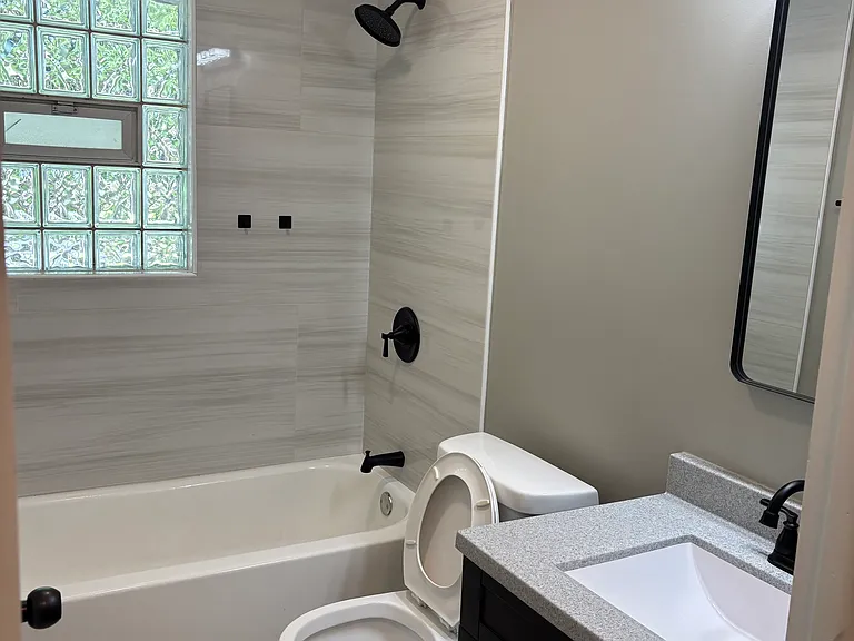2315 Elim Ave — Photo 1