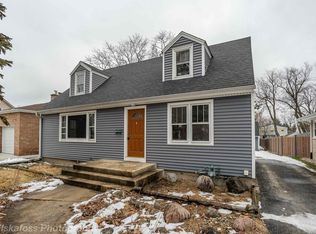 617 S Cornell Ave, Villa Park, IL 60181