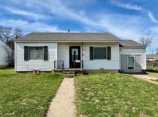 3215 S Llewellyn Ave, Dallas, TX