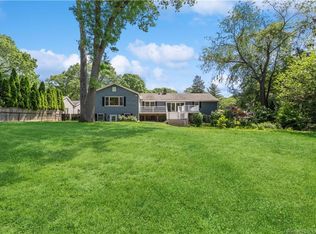 44 Arden Ln, Stamford, CT 06905