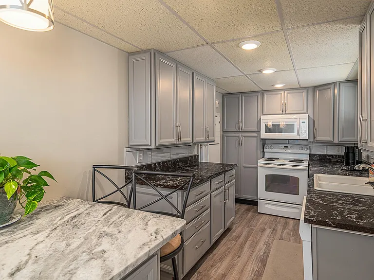 3902 Laird Ln — Photo 21