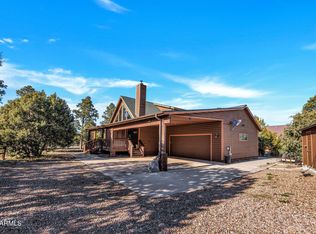 3028 Mearns Ln, Overgaard, AZ 85933