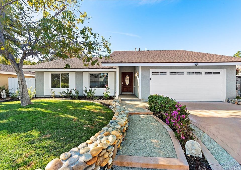 2nd image of 26125 Cordillera Dr
