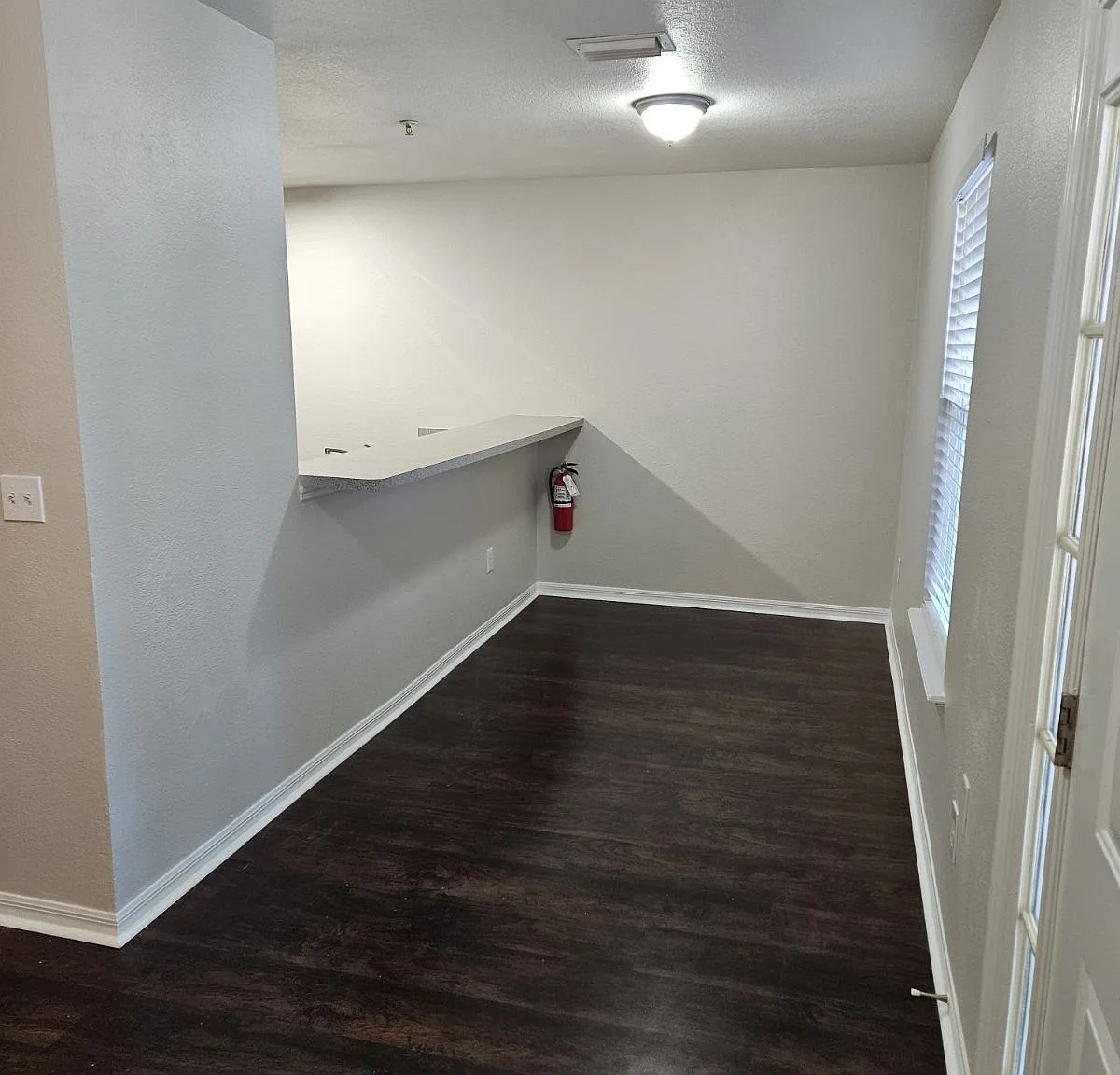 Old Colony Apts/107 Masters Dr — Photo 2