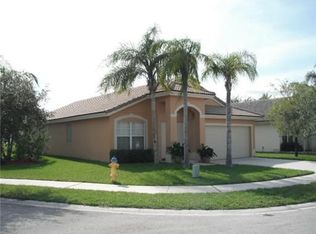 152 SW 204th Ave, Pembroke Pines, FL 33029