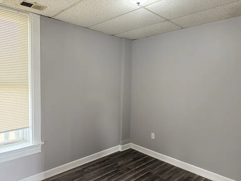 7450 S Maryland Ave #2N — Photo 9