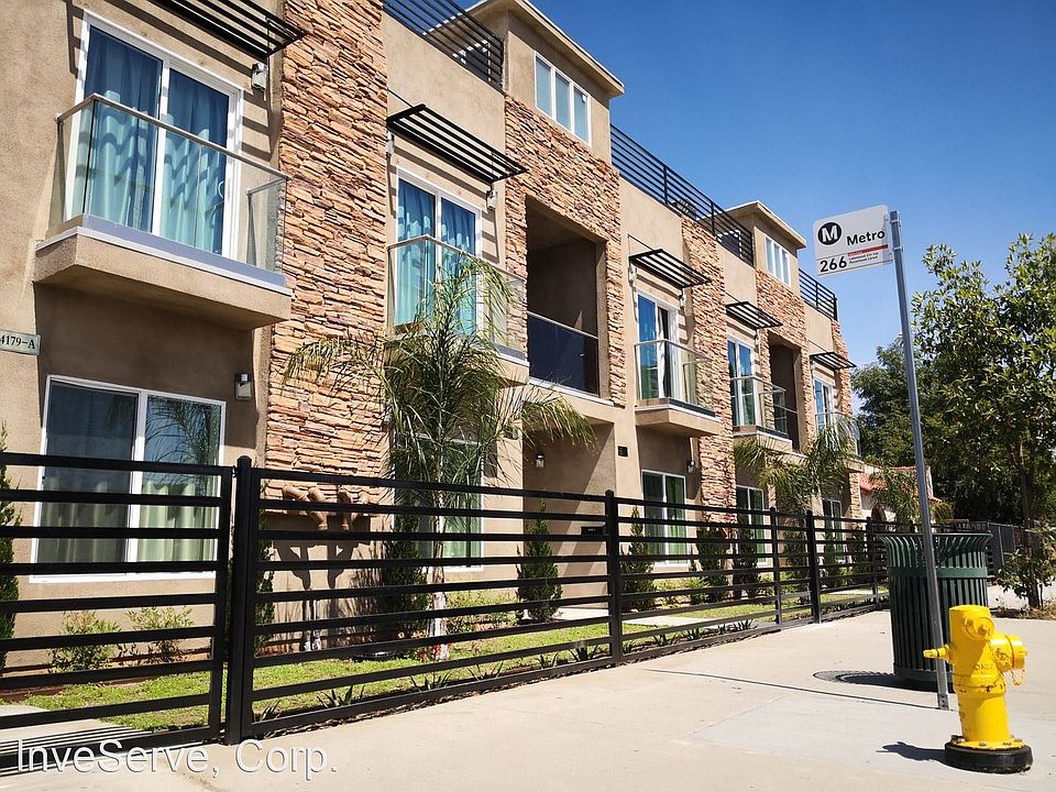 2nd image of 4139 Rosemead Blvd #B