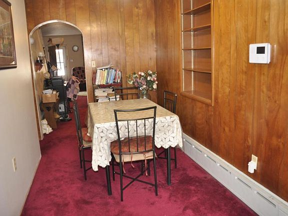 4th image of 114 E Weidman St