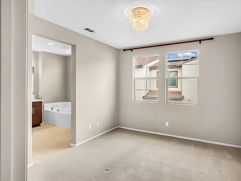 1870 Gladys Ave #107 — Photo 1