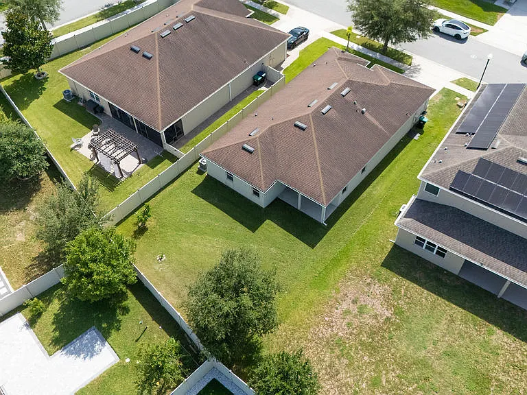 12141 Carson Dr — Photo 34