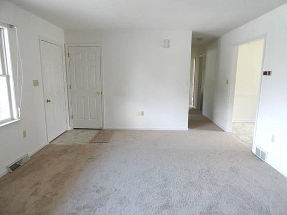 Entrance & Living Room