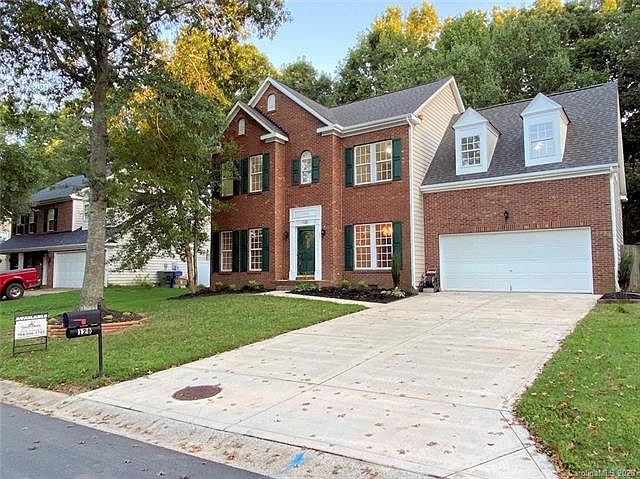 1st image of 126 Meadow Pond Ln