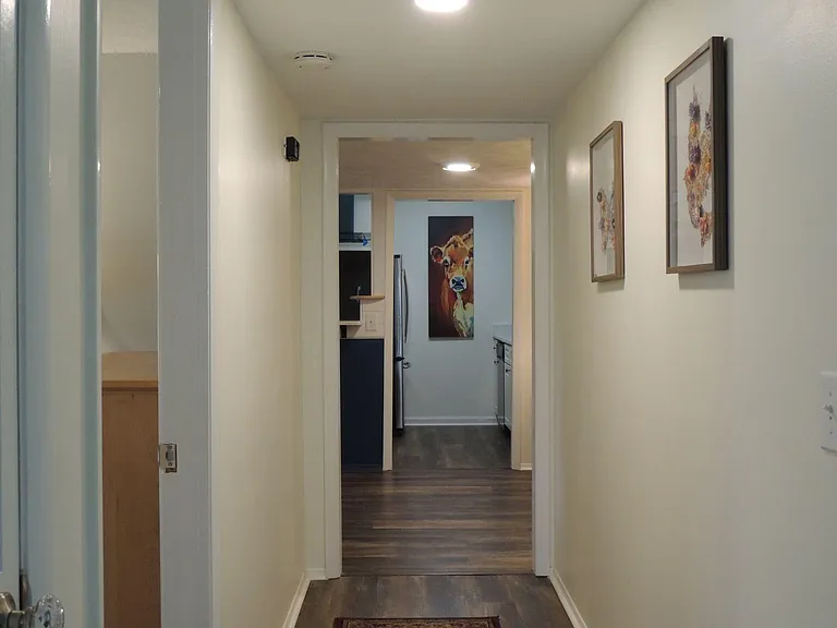325 Laurens St SW #D7 — Photo 16