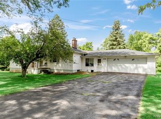 4196 Johnson Rd, Lockport, NY 14094