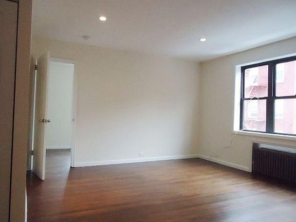 2nd image of 61 7th Ave S APT H