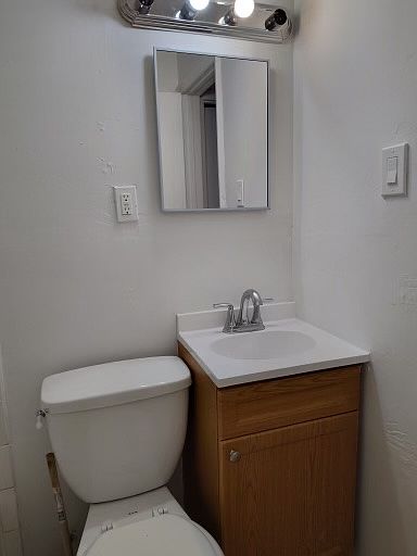 2nd image of 1618 Avenue #B