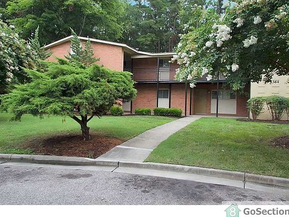 3rd image of 360 Roseman Ct