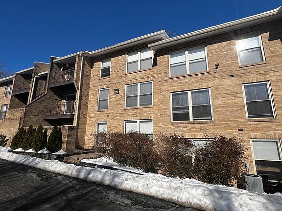 4th image of 2903 Linwood Ave