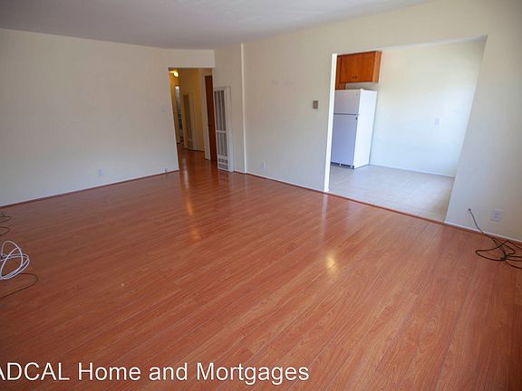 4th image of 890 34th Ave APT 3