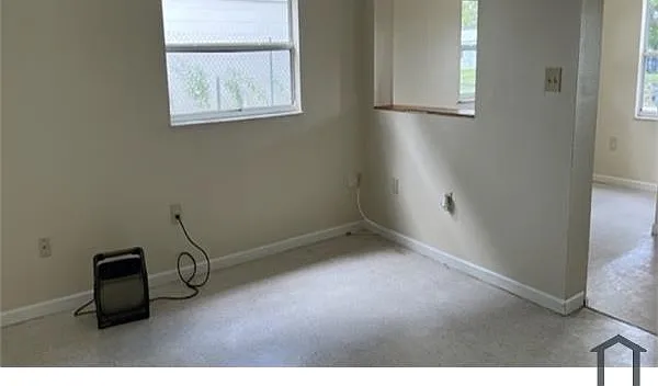 610 Carver Dr — Photo 5