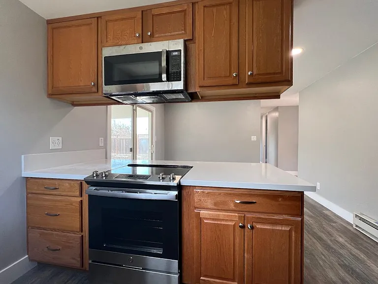 35489 Cleremont Dr — Photo 18
