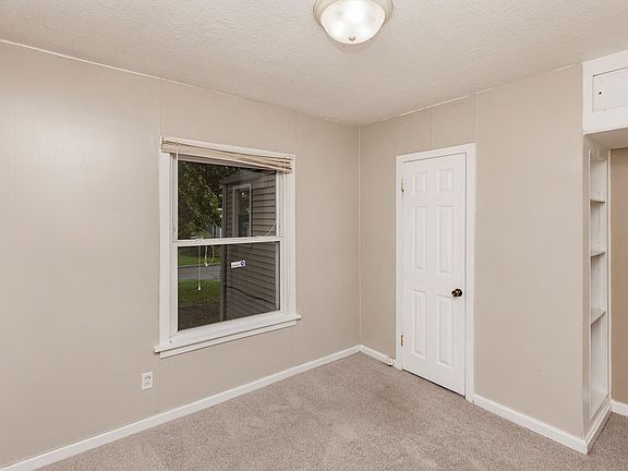 5th image of 1441 Richmond Ave