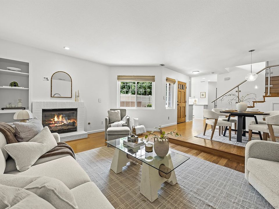 1st image of 558 E Ave