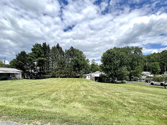 4th image of 3299 Owego Tpke