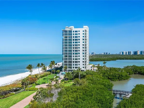 10 Seagate DR #6N, NAPLES, FL 34103