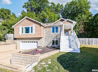 108 Walnut Ct, East Peoria, IL 61611