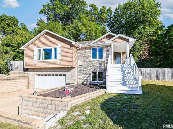 108 Walnut Ct, East Peoria, IL 61611